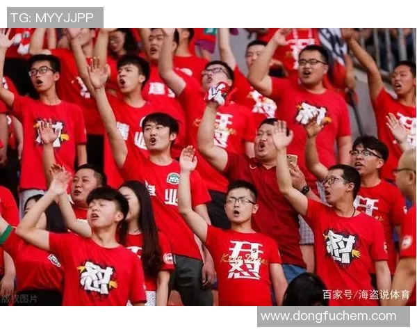 广州足球队团队协作引发热议球迷对战术配合和球员默契产生分歧 广州足球队团队协作引发热议球迷对战术配合和球员默契产生分歧