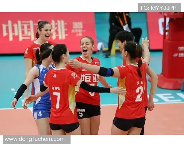 深圳排球队防反战术解析:深度剖析排球比赛中的攻防策略与团队协作 深圳排球队防反战术解析:深度剖析排球比赛中的攻防策略与团队协作