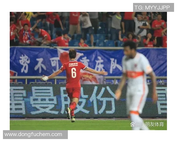 足球明星精彩进球瞬间集锦视频回顾震撼时刻与经典瞬间的完美结合