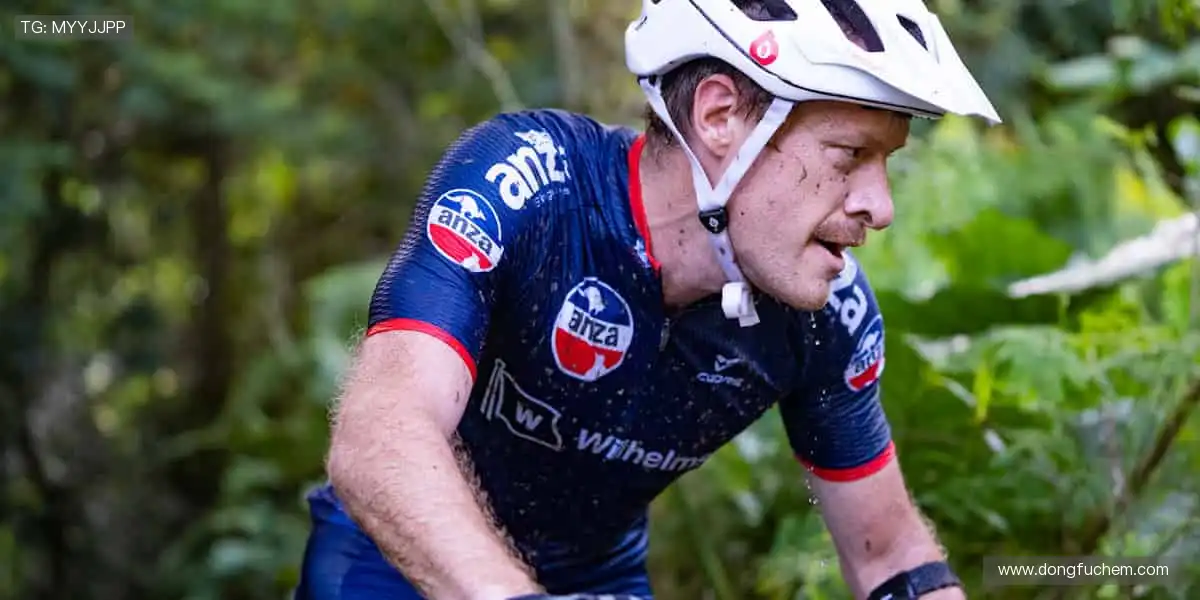 📱实时直播，比分秒报！💻随时随地，不错过每一个燃爆瞬间！